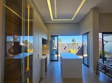 a7f471e1623a330a3f60519eb81e3ea54d5ae9b7 · Casa Alto Padrão Decorada na Av. Nossa Sra. da Conceição, 3 Quartos, 1 Suíte, 2 Vagas, 91m², Terreno