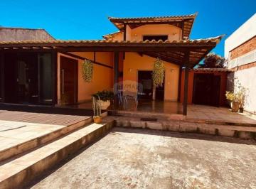 Casa · 400m² · 5 Quartos · 3 Vagas · À venda casa de alto padrão com piscina e terraço em Manguinhos, Armação dos Búzios