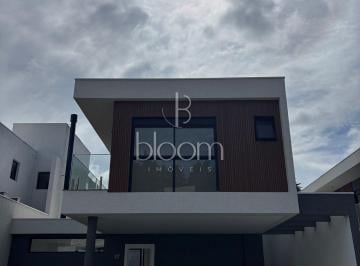 Casa · 252m² · 4 Quartos · 2 Vagas · Casa à venda - em Santo Inácio