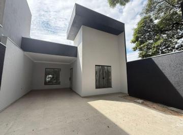Casa de 3 quartos, Maringá · Casa no Jardim Bertioga