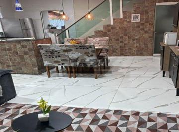 Casa · 250m² · 3 Quartos · 2 Vagas · Excelente Oportunidade no Morro do Algodão - Caraguatatuba!