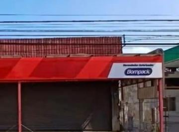 Comercial · 170m² · 8 Vagas · Galpão na Avenida Washington Luís, N. 300 • 170 m²