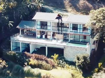 Casa de 5 quartos, Petrópolis · Casa para venda e locação dentro de condomínio em Itaipava