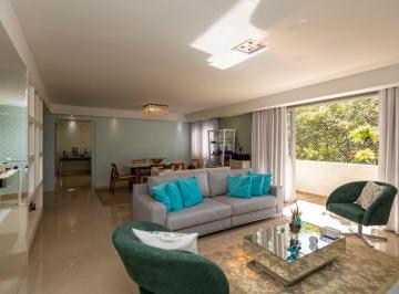 Apartamento · 194m² · 4 Quartos · 1 Vaga · SQS 212 - ANDAR ALTO - VAZADO - CANTO 194m² - SUÍTE COM CLOSET - NASCENTE