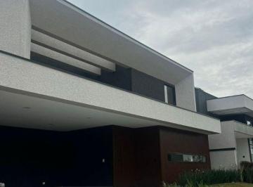Casa de 3 quartos, Cotia · Casa térrea com 3 suites e piscina em condomínio fechado com lazer completo. Granja Viana