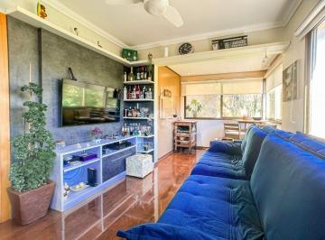Apartamento de 2 quartos, Porto Alegre · Apartamento de 2 dormitórios, suíte e 1 vaga