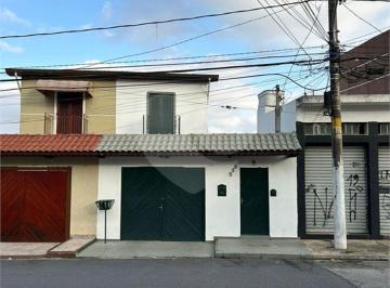 Casa de 3 quartos, São Paulo · Sobrado amplo, elegante e praticamente porteira fechada – pronto para morar