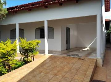 Casa de 3 quartos, Uruaçu · Aluguel: Casa em Uruaçu, 3 Quartos