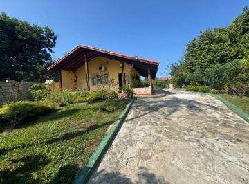 Rural de 4 quartos, Itanhaém · Chácara com 4 quartos e árvores frutíferas em Itanhaém.