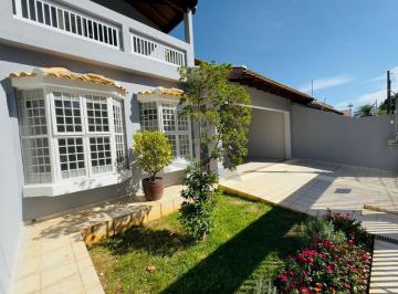 Casa · 248m² · 4 Quartos · 4 Vagas · Casa à venda em Campinas, Cidade Universitária, com 4 quartos, com 248 m²