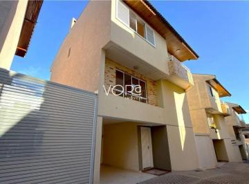 Casa · 203m² · 3 Quartos · 3 Vagas · Sobrado em Condomínio com 3 suítes e 3 vagas de garagem no Jardim Social/Bacacheri