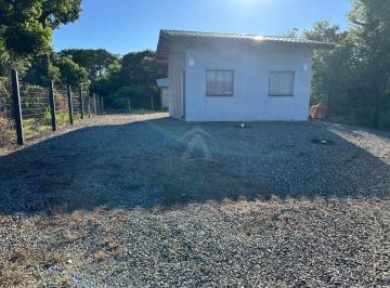 Casa · 2 Quartos · 3 Vagas · Casa com Piscina, 2 Quartos, Rosa dos Ventos