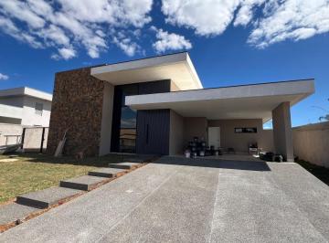 Casa de 5 quartos, Brasília · CASA DE 5 QUARTOS NO JARDIM BOTÂNICO + PISCINA + LOCALIZAÇÃO PRIVILEGIADA