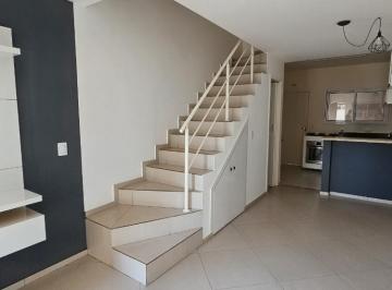 26224b8d-ec2a-49be-9239-3c0209a3f88d · Casa no condomínio Residencial Sabará para venda e locação com 2 quartos, sendo 2 suítes, 80m²