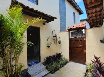 Casa de 2 quartos, São Sebastião · Casa à Venda em Condomínio Próxima à Praia
