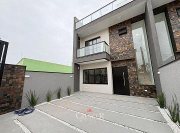 Casa de 3 quartos, Matinhos · Sobrado triplex à venda no Balneário Monções.