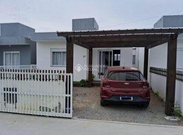 Casa · 100m² · 2 Quartos · Incrível! Casa 2 dorm. não geminada em Garopaba a 5 min. do centro e da praia central