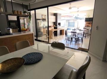 Casa · 390m² · 5 Quartos · 6 Vagas · Casa em Condomínio - Residencial Reserva
Paratehy - 5 Suítes - 390m2º