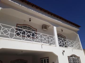 Casa de 4 quartos, Brasília · Sobrado Taguatinga Norte - 4 quartos e 6 vagas! Direto com o proprietário!!!
