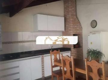 Casa de 3 quartos, Igaratá · Casa com 175m² no Centro, Igaratá