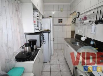 Apartamento · 48m² · 2 Quartos · 1 Vaga · Cond. Vila das Palmeiras: Apto 2 dorms, arms, 48 m², vaga coberta, lazer