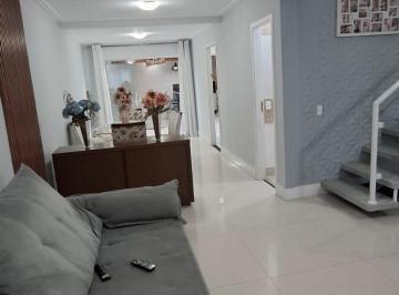 Casa de 3 quartos, Taubaté · Vendo Sobrado em condomínio com 3 quartos sendo 1 suíte em excelente localização