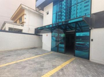 Comercial en Aluguel  Liberdade · Sobrado comercial com 4 salas e 6 vagas próximo à Paulista na Liberdade