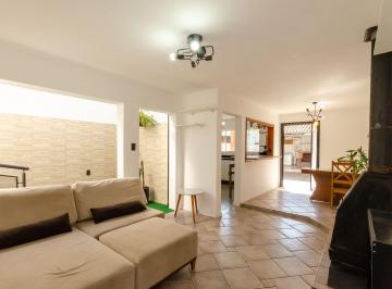 Casa · 242m² · 4 Quartos · 3 Vagas · Casa no Bairro Glória - 4 dormitórios