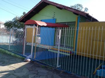 Casa · 109m² · 3 Quartos · 2 Vagas · Casa de esquina 03 dormitórios Teresópolis