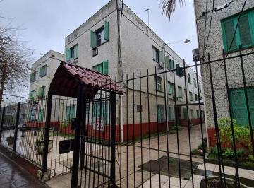 Apartamento · 69m² · 2 Quartos · APTO 02 DORMITÓRIOS NA AV. ANTONIO DE CARVALHO