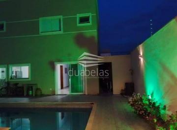 Casa · 127m² · 3 Quartos · 2 Vagas · Maravilhoso Sobrado, em Jacareí na Vila Branca.
