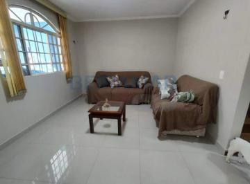Casa · 105m² · 5 Quartos · 2 Vagas · Casa de 4 Quartos, 2 Suites e Vaga de Garagem à Venda - Areal