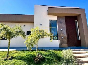 Casa · 236m² · 3 Quartos · 5 Vagas · Casa 3 Quartos com 2 Suítes e 236m² - Jardim Carolina