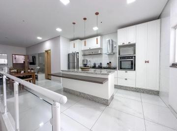 Casa · 250m² · 4 Quartos · 4 Vagas · Sobrado com 04 dormitórios à venda, 250m² por R$1.300.000,00 na Santa Maria - Santo André /SP