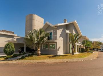 Casa · 357m² · 3 Quartos · 6 Vagas · Casa em Condomínio no Residencial Boulevard, 03 Suítes, 06 Vagas, Quintal, Uberaba, Curitiba.