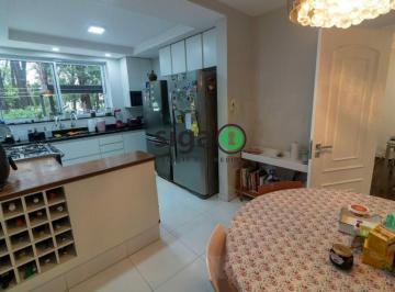 Casa · 323m² · 4 Quartos · 3 Vagas · Casa à venda com 323m², 4 quartos e 3 vagas