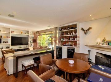 Apartamento · 197m² · 4 Quartos · 2 Vagas · Apartamento de 197m² com 4 suítes na melhor localização do Itaim