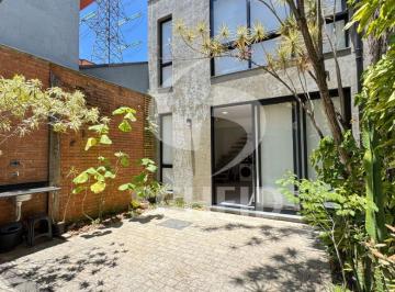 Casa · 150m² · 2 Quartos · 2 Vagas · Casa entre Brooklin e Campo Belo com edícula e rooftop