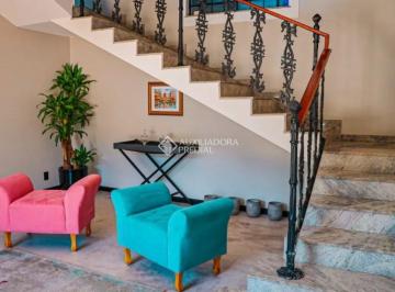 Casa · 293m² · 3 Quartos · 4 Vagas · Exclusividade e Luxo: Casa Deslumbrante na Lagoa da Conceição