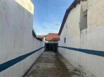Casa · 180m² · 2 Quartos · 1 Vaga · Casa de fundo a venda no Residencial Cidade Jardim com 02 quartos