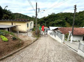 Terreno · 2110m² · TERRENO NO BAIRRO PRIMEIRO DE MAIO COM 2210M²