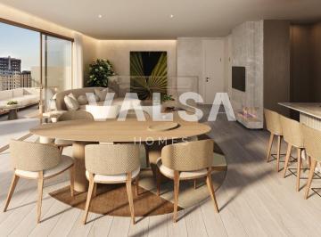 1 · Cobertura com 237.14 m², 3 quartos sendo 3 suítes à venda no bairro Água Verde.