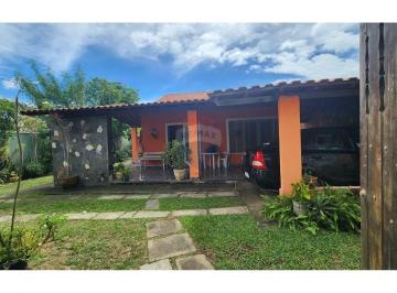 Casa · 2000m² · 4 Quartos · 2 Vagas · Encante-se: Casa na Lagoa em São Pedro da Aldeia