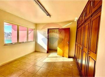 Casa · 248m² · 3 Quartos · Sobrado com 03 dormitórios e 01 suíte no Centro de Mogi Guaçu-SP