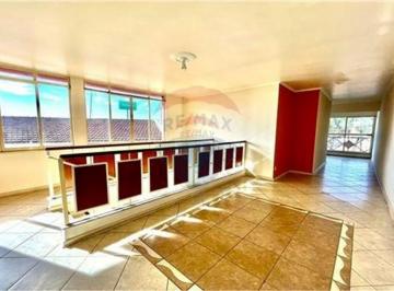 Casa · 248m² · 3 Quartos · Sobrado com 03 dormitórios e 01 suíte no Centro de Mogi Guaçu-SP
