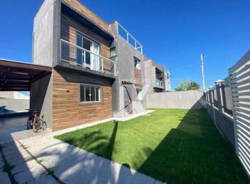 800fae7ba055b9bec5d003588ad6b012ff4433b0 · Sobrado com 4 dorm.( sendo que 3 são suítes) à venda, 137 m² por R$ 910.000 - Pontal do Sul - Pontal