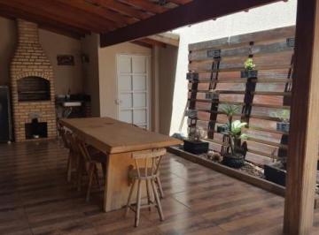 Casa · 253m² · 3 Quartos · 3 Vagas · Casa à venda no bairro Bosque dos Buritis - Uberlândia/MG