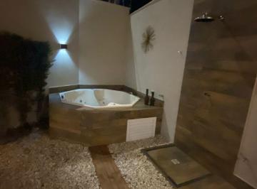 Casa · 190m² · 3 Quartos · 4 Vagas · Casa à venda no bairro Aclimação - Uberlândia/MG
