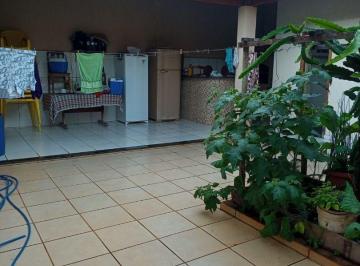 Casa · 3 Quartos · Casa à venda no bairro Saraiva - Uberlândia/MG