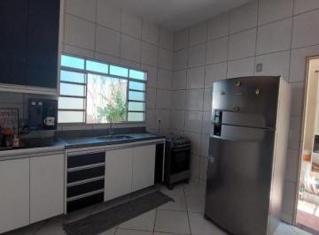 Casa · 85m² · 2 Quartos · 3 Vagas · Casa à venda, 85 m² por R$ 340.000,00 - Laranjeiras - Uberlândia/MG